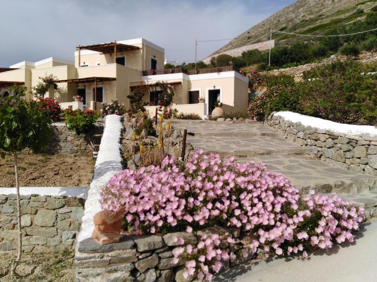 Anemos And Almyra Apartment Kini Exterior photo
